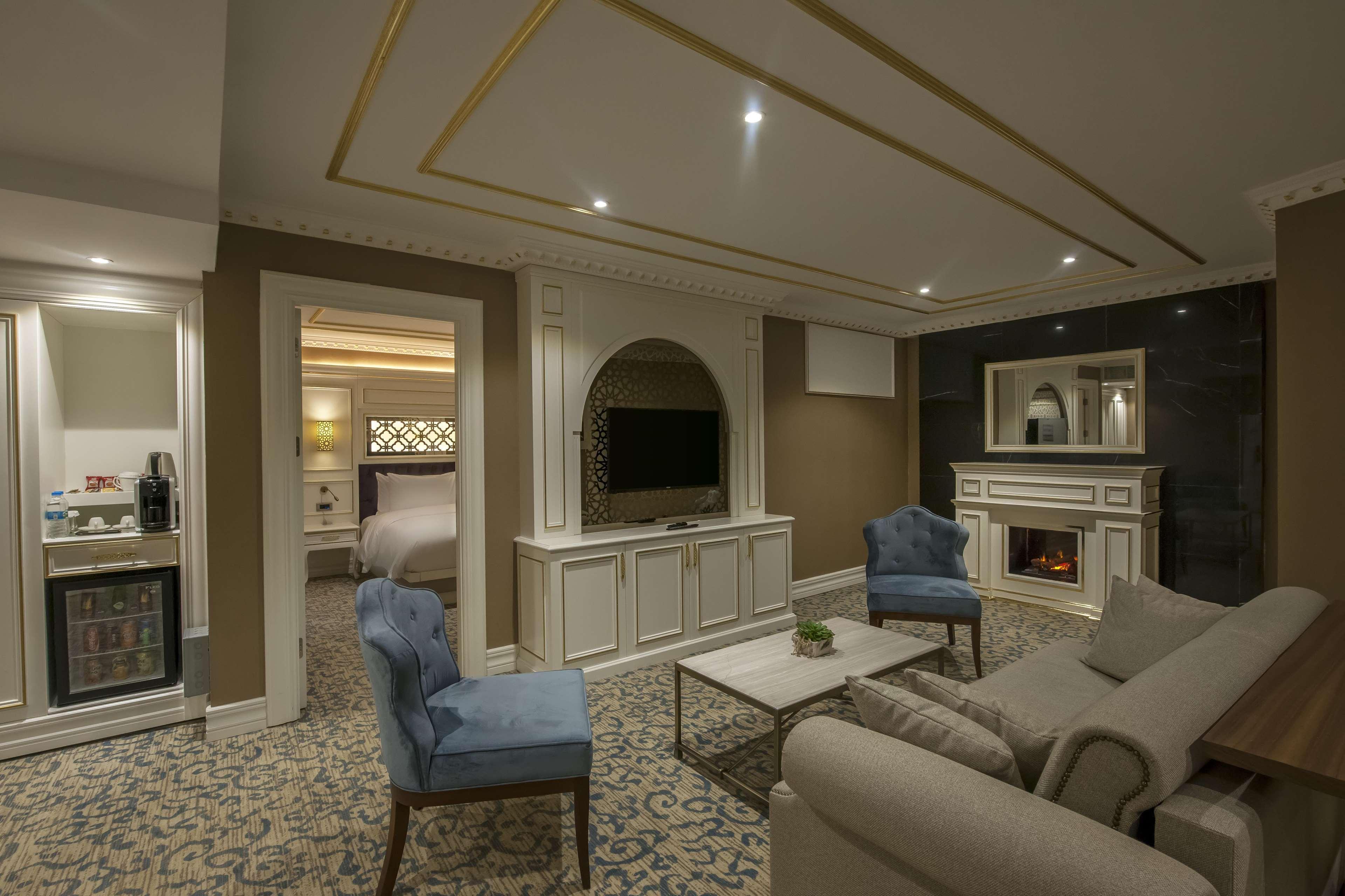 Doubletree By Hilton Elazig Hotel Exterior photo
